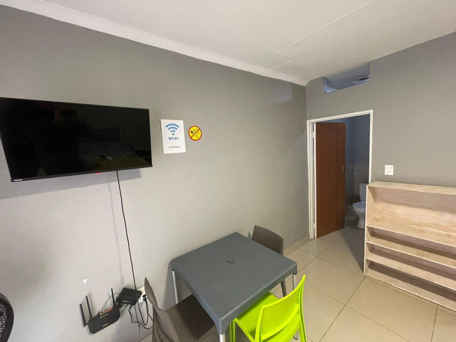 Rocky Hills Guesthouse بيت ريتيف المظهر الخارجي الصورة